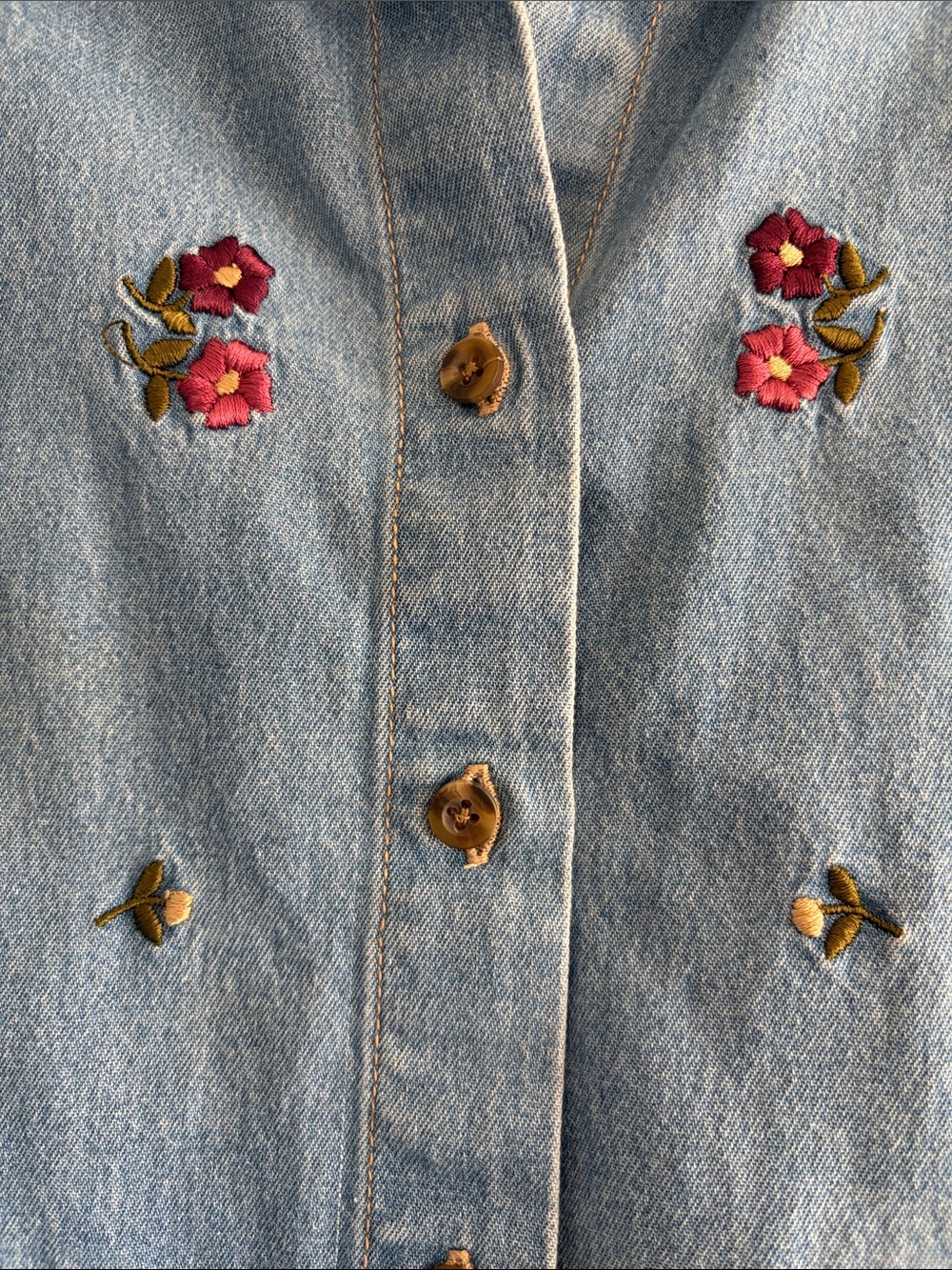 Vintage Light Blue Denim Button-Up Shirt/Shacket with Floral Embroidery Size 1X - Picture 3 of 5